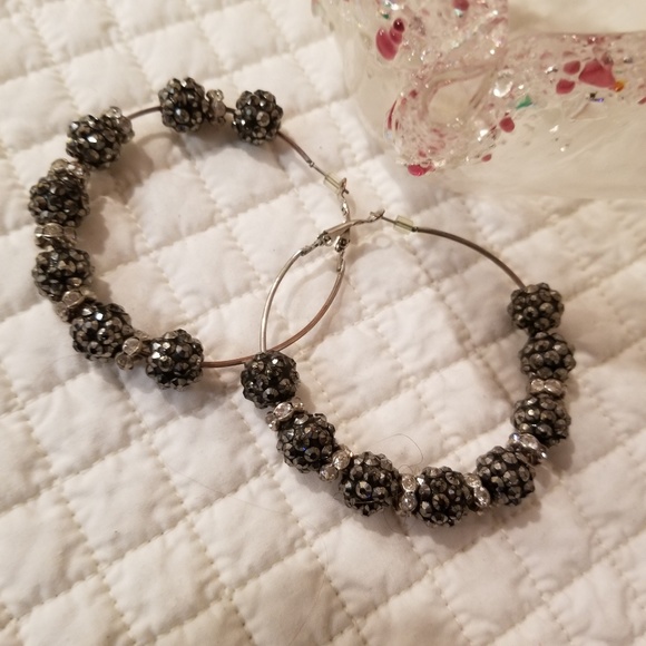 💎Crystal Silver Dangle Hoops Earrings!💖 - Picture 4 of 5